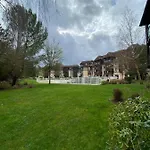 La De L Oree Du Golf De *