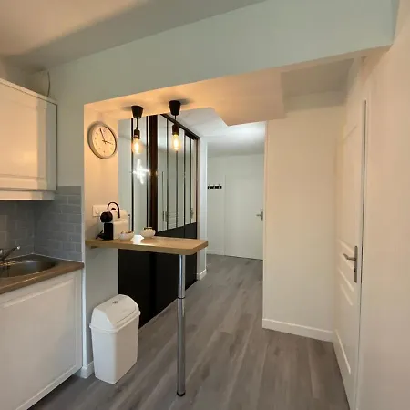 La De L Oree Du Golf De