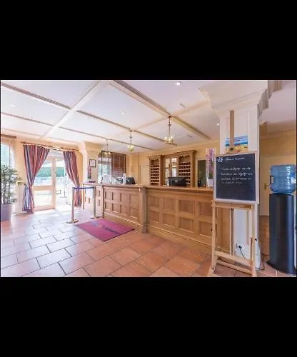 מלון La De L Oree Du Golf De דוביל