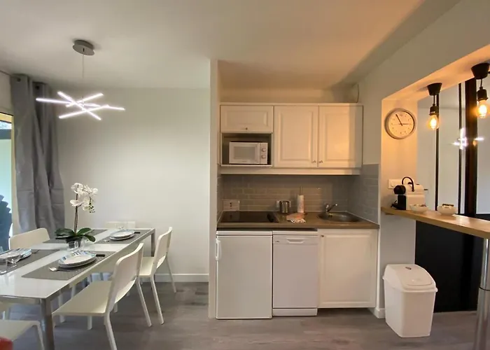 מלון La De L Oree Du Golf De *