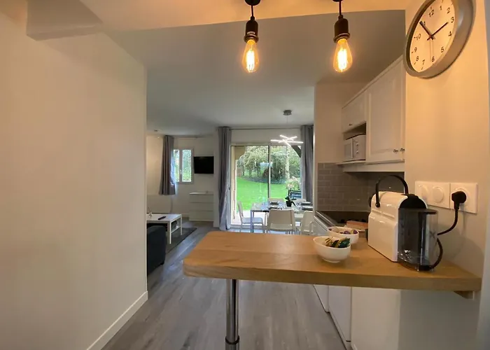 La De L Oree Du Golf De