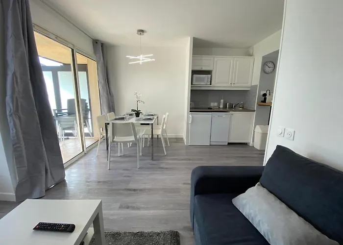 La De L Oree Du Golf De * Deauville